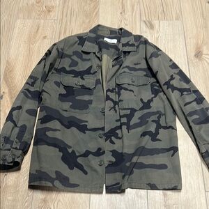 Aritzia TNA oversized camo button down shirt
